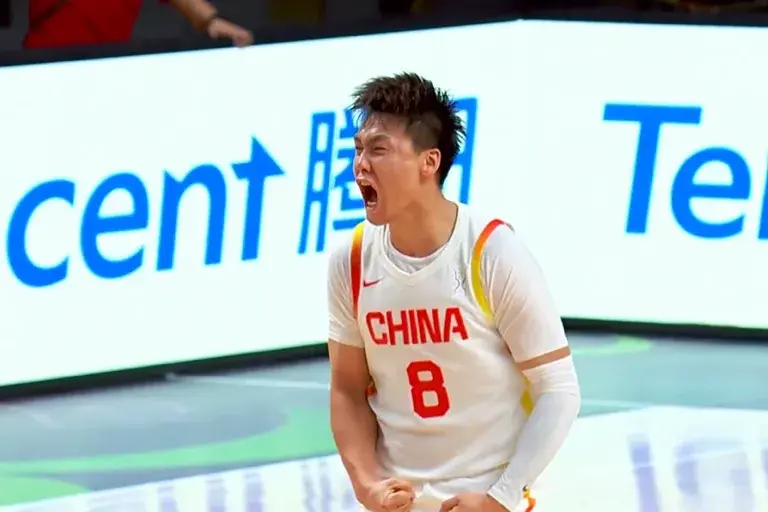 决赛, 将分差再次, 中国男篮锁