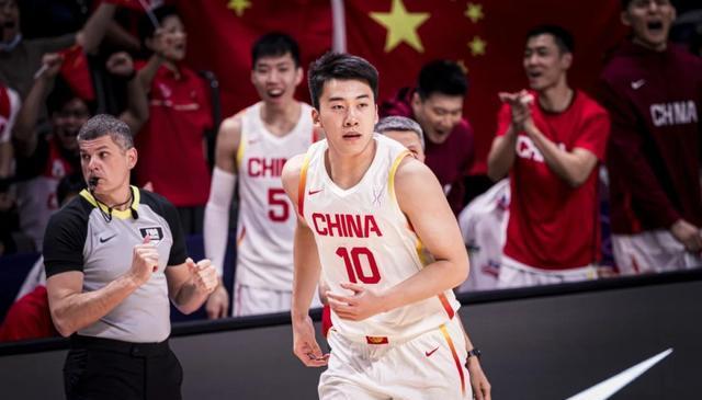 召球员吗, 比赛